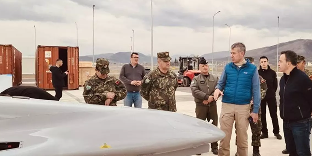 Yunanistan ve Sırbistan'ı çıldırtacak gelişme! O ülke Türkiye'den Bayraktar TB2 SİHA aldı