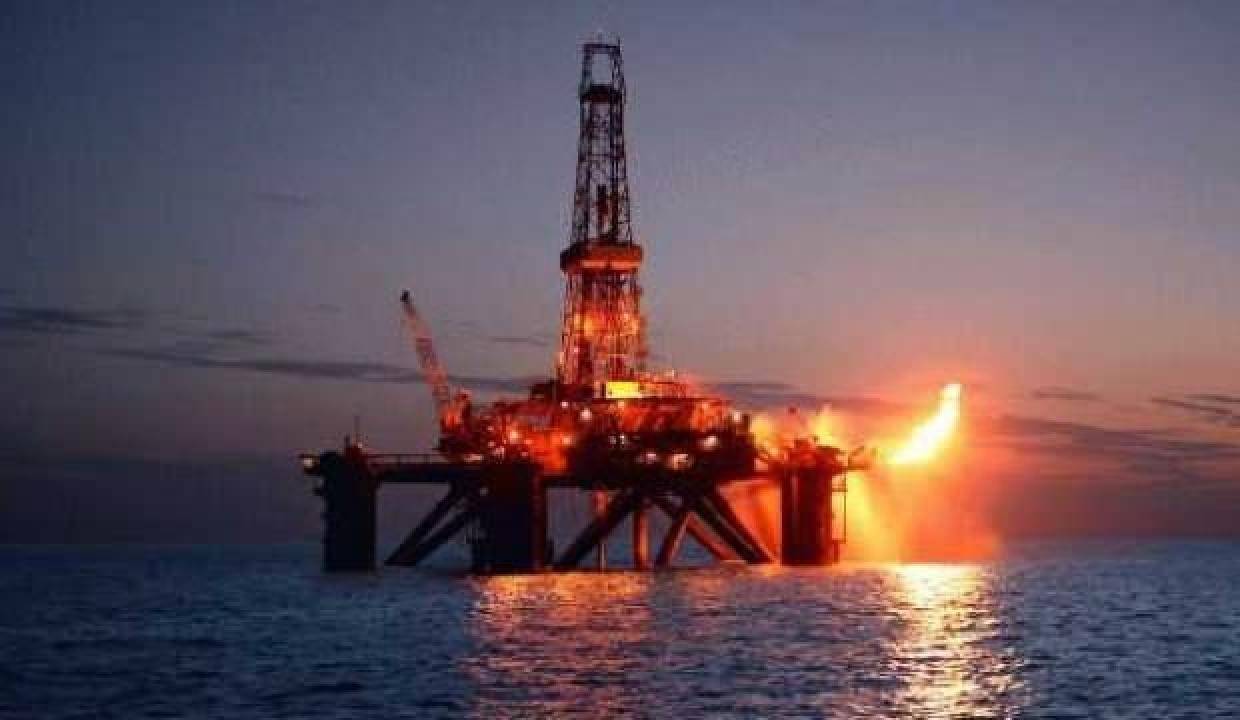 Yunanistan'a ABD'den sonra bir Doğu Akdeniz darbesi de Total ve ExxonMobil'den