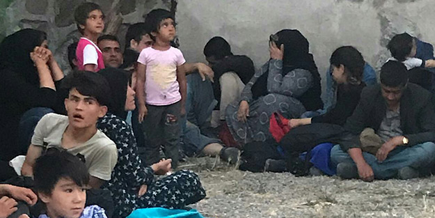 Yunanistan'a gitmek isteyen 37 kişi yakalandı