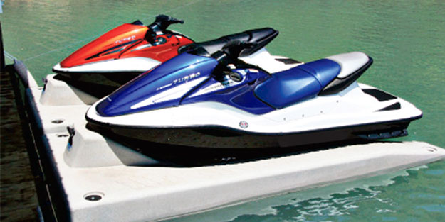 Yunanistan’a jet ski ile kaçmışlar