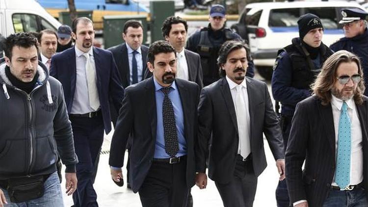 Yunanistan'a kaçan darbeciler için çarpıcı iddia