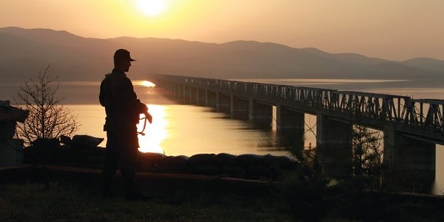 Yunanistan'a kaçmak isteyen FETÖ'cüler enselendi