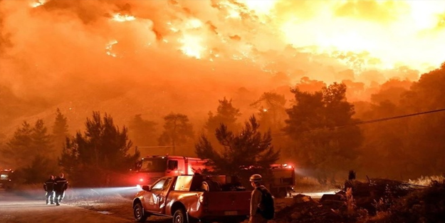Yunanistan'da 15 günde 470 bin dönüm orman yandı