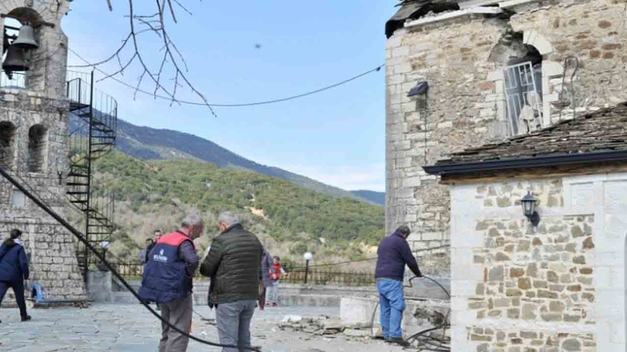 Yunanistan'da deprem sonrası acil durum ilan edildi