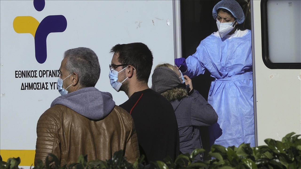 Yunanistan'da grip nedeniyle bir haftada 8 kişi can verdi Öldüren grip alarmı