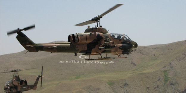 Yunanistan'da Helikopter Kazası