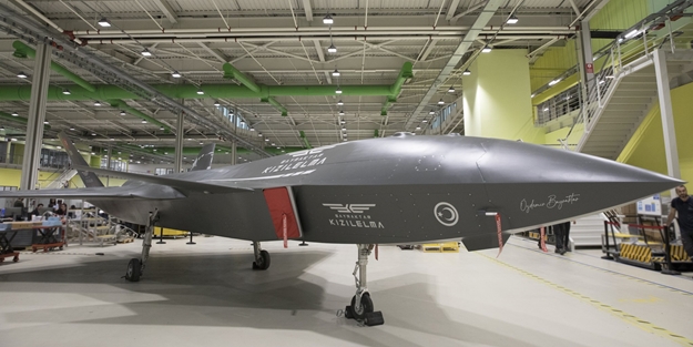 Yunanistan'da "Kızılelma" korkusu: Türkiye F-35'lere kafa tutmaya hazırlanıyor