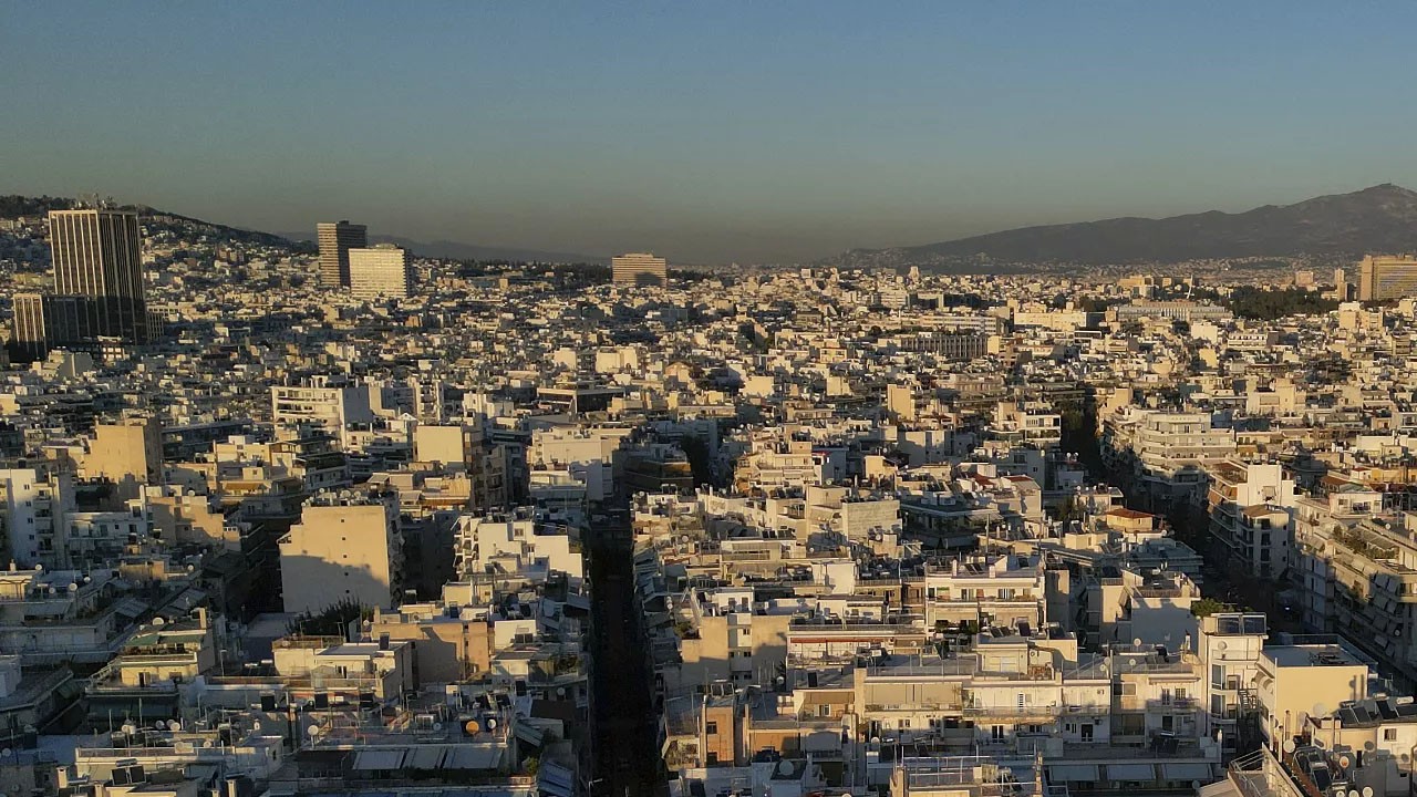 Yunanistan'da penceresiz bodrumların yasaklanması konuşuluyor