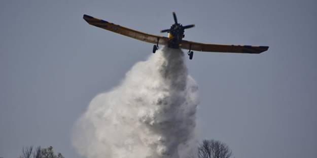 Yunanistan'da yangın söndürme uçağı düştü