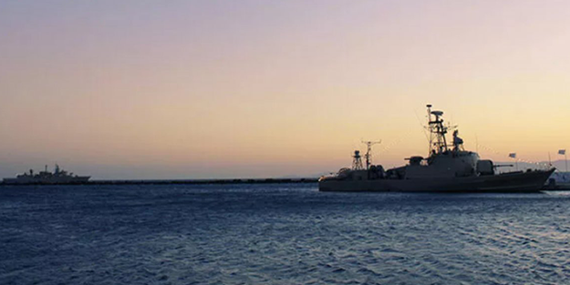 Yunanistan'dan Ege'de savaş gemisi planı