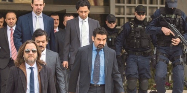 Yunanistan teröristlere kışla koruması