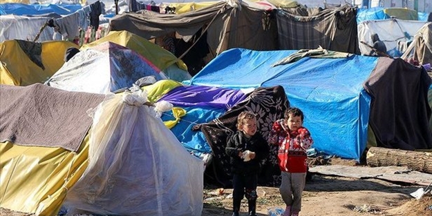 Yunanistan'dan sığınmacılarla ilgili flaş karar