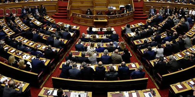 Yunanistan'dan skandal anlaşmaya onay