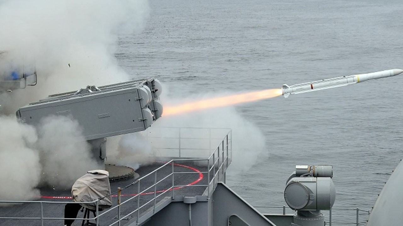 Yunanistan’dan Ukrayna’ya pozitif adım: Sea Sparrow füzesi