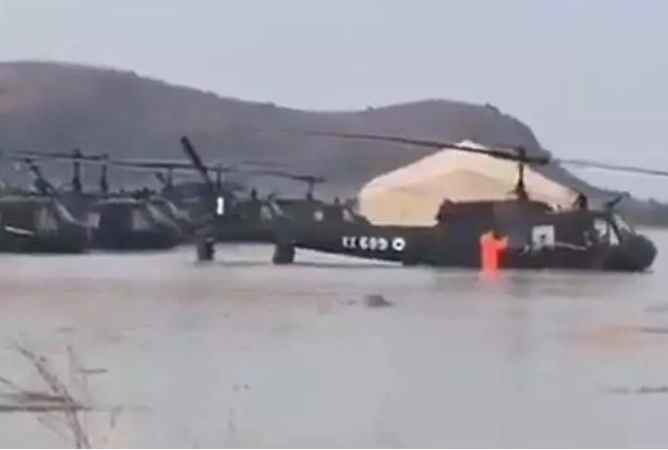 Yunanistan'ın 30'dan fazla savaş helikopteri imha oldu!
