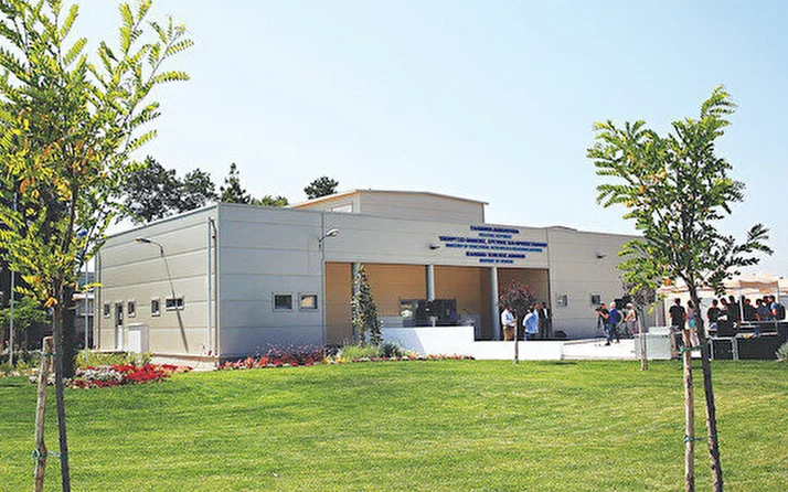 Yunanistan'ın cami skandalı ortaya çıktı! Biz yapsak kıyameti koparırlar