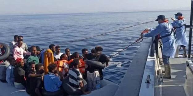 Yunanistan'ın ittiği 166 göçmen kurtarıldı
