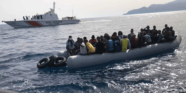 Yunanistan'ın ölüme ittiği 39 kişiyi Türkiye kurtardı