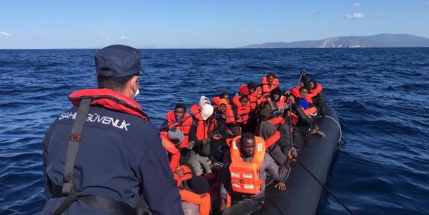 Yunanistan'ın ölüme ittiği göçmenler kurtarıldı