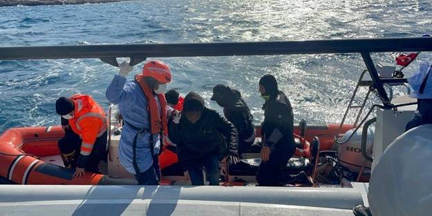 Yunanistan'ın ölüme ittiği göçmenlere Türkiye el uzattı!