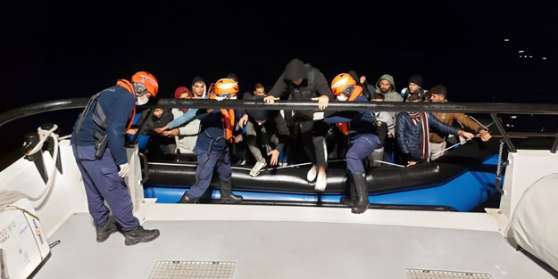 Yunanistan’ın ölüme ittiği göçmenleri Türkiye kurtardı!