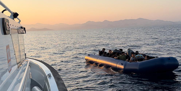 Yunanistan'ın ölüme ittiği göçmenleri Türkiye kurtardı