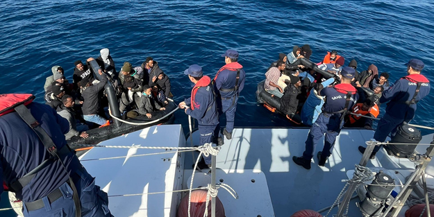 Yunanistan'ın ölüme ittiği onlarca göçmeni Türkiye kurtardı
