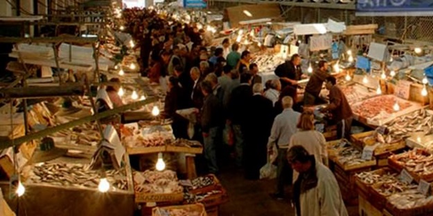 Yunanlılar çıldırdı! Akın akın...