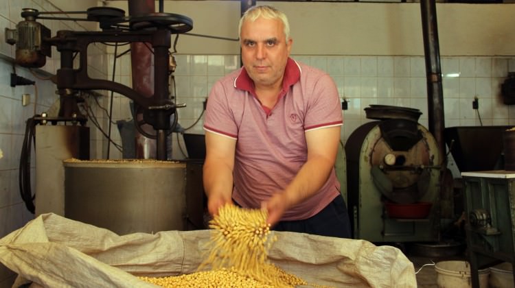 Yunanlılar Türk leblebisine de göz koydu