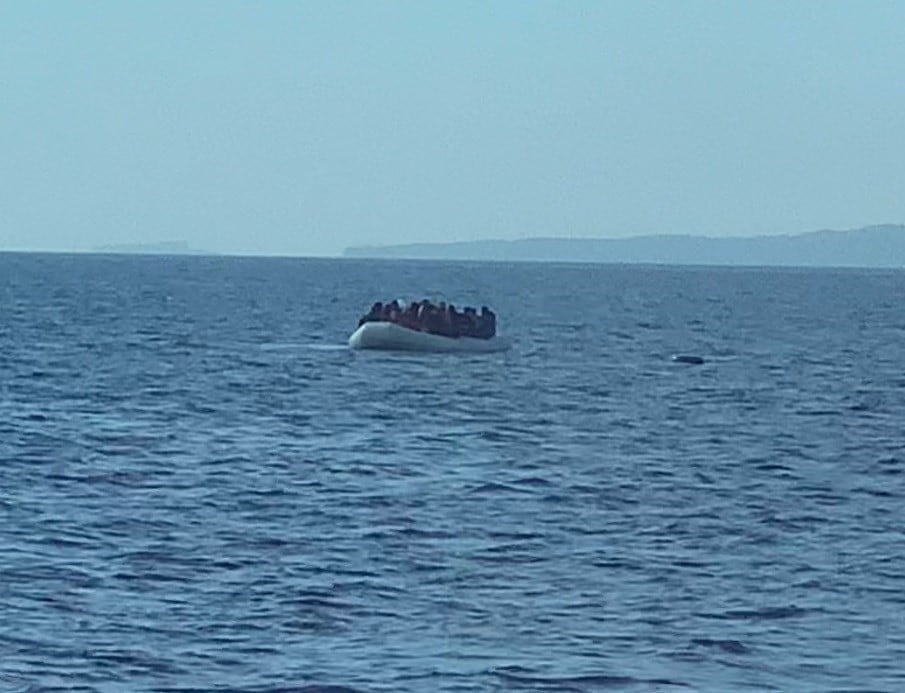 Yunanlıların ölüme terk ettiği 134 göçmeni Sahil Güvenlik kurtardı 