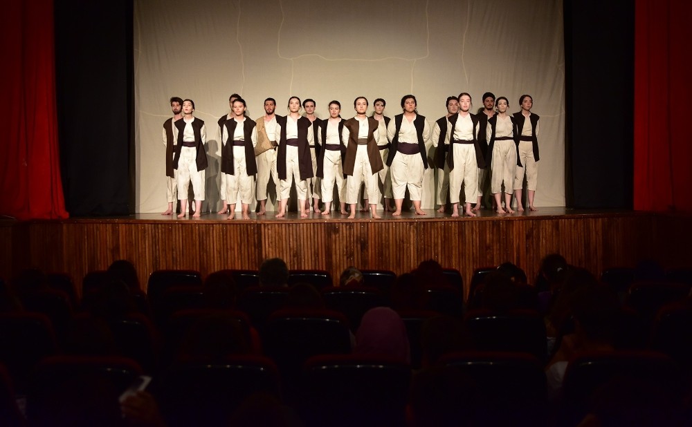 Yunus Dervişin Rüyası oyunu beğeni topladı 