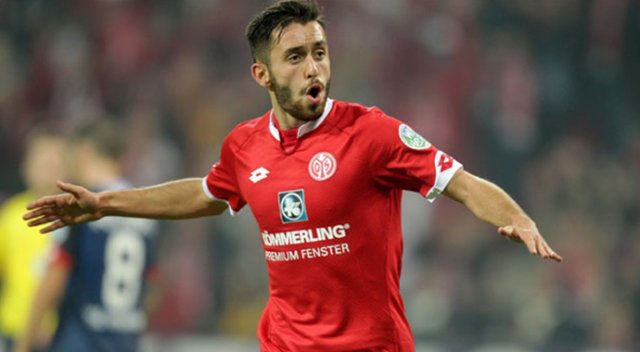 Yunus Mallı Wolfsburg'ta