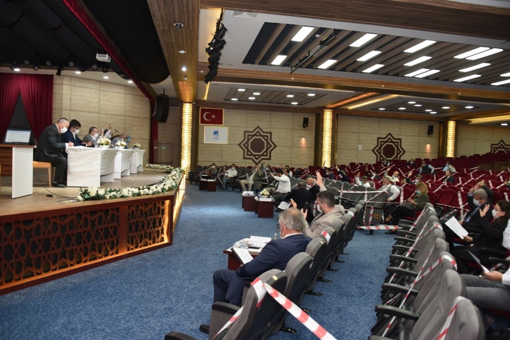 Yunusemre Meclisi olağanüstü gündemle toplandı 