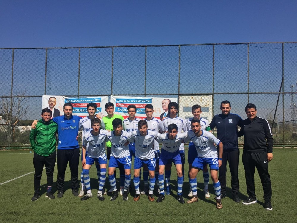 Yunusemre U-17 takımı Türkiye Şampiyonasına katılacak 