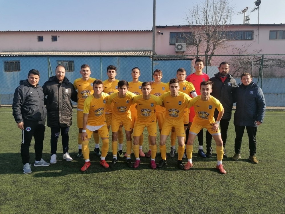 Yunusemre U19 takımı lige 3 puan ile başladı 