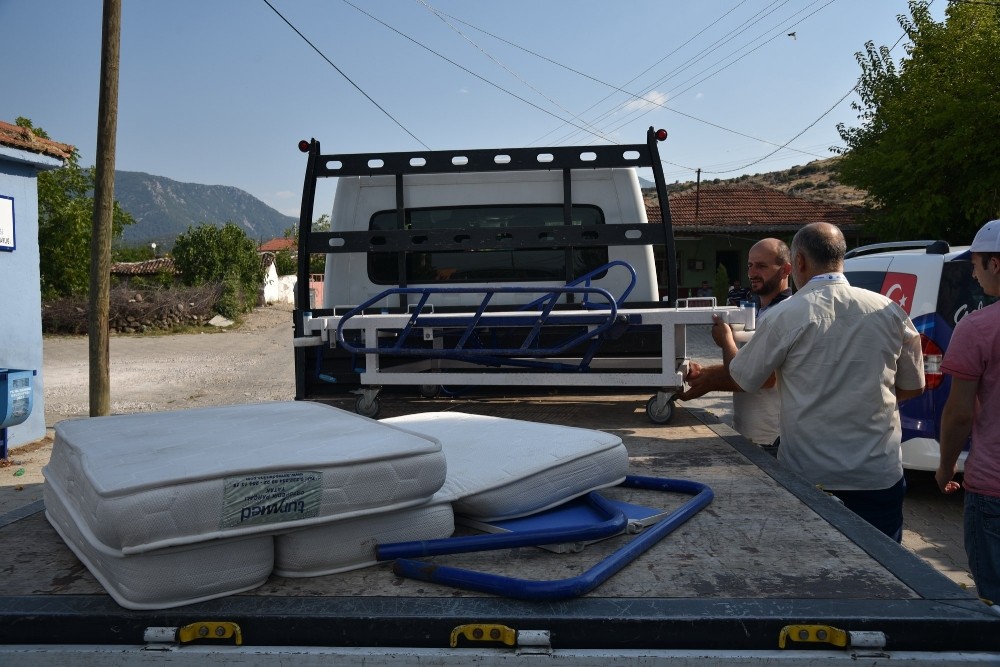 Yunusemre yaraları sarıyor 