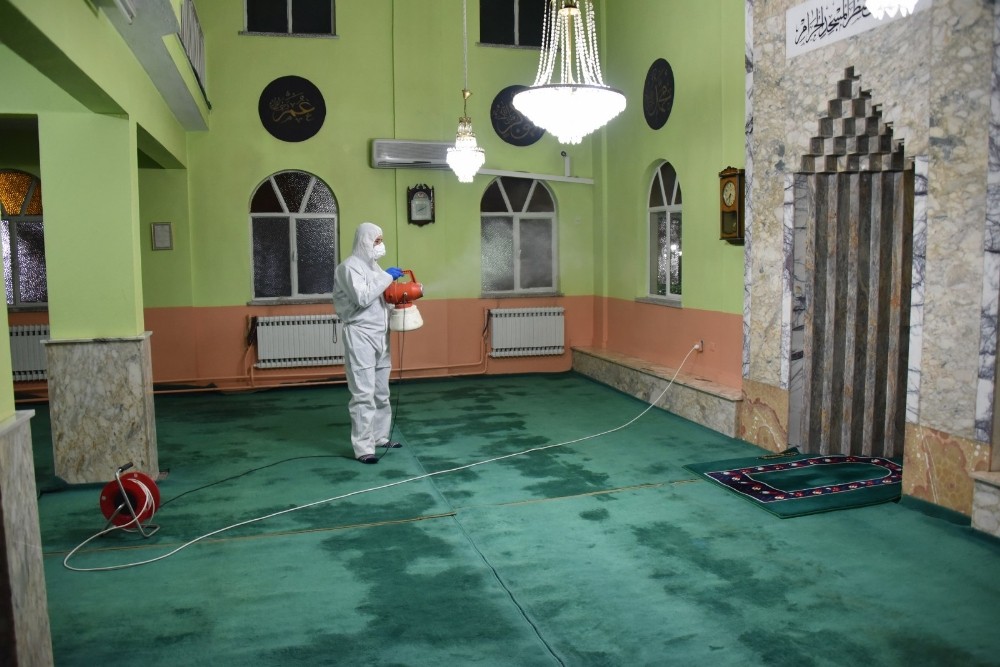 Yunusemre’de camiler ibadete açılıyor 