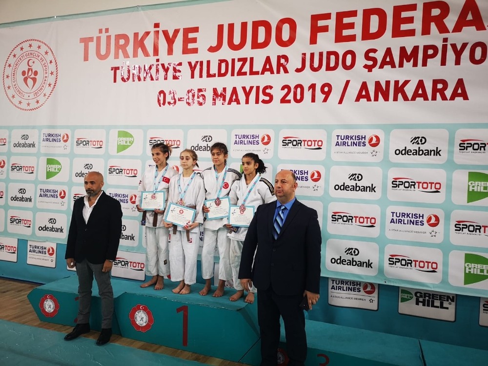 Yunusemreli judocular Ankara’dan derecelerle döndü 