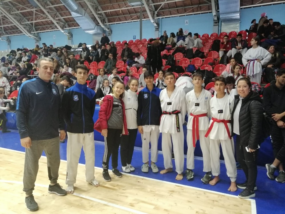 Yunusemreli tekvandoculardan büyük başarı 