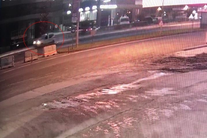 Yürek burkan kaza kamerada! Aracın başında kalp krizi geçirdi