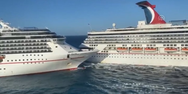 Yürekler ağızlara geldi! Dev gemiler böyle çarpıştı