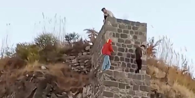 Yürekler ağza geldi... Çocukların tehlikeli oyunu korkuttu