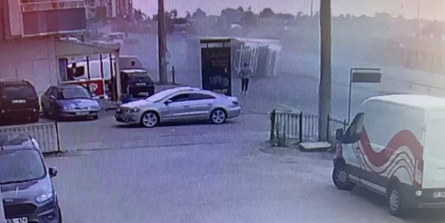 Yürekleri ağza getiren kaza! Dinamit yüklü tır böyle devrildi