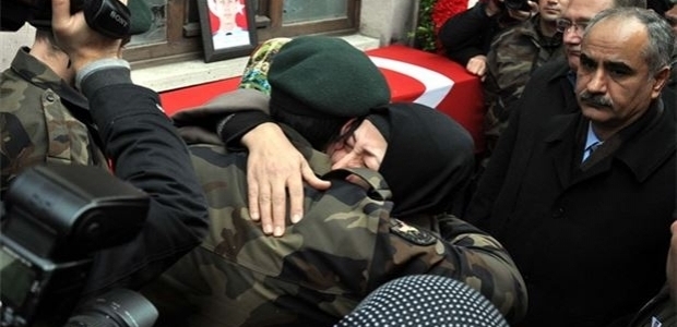'Kardeşim ölmedi ağlamayın'