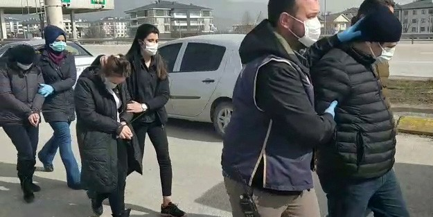 Yurt dışına kaçmak isteyen FETÖ şüphelileri yakalandı