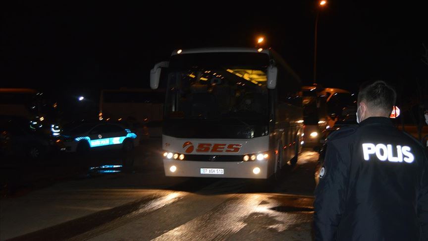 Yurt dışından gelen 511 kişi Kovid-19 tedbirleri kapsamında Afyonkarahisar'daki öğrenci yurduna yerleştirildi