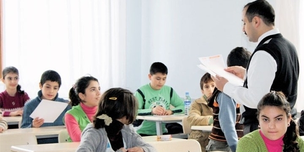 Yurt dışındaki okullarda ayet, hadis ve İslami bilgiler okutuluyor mu?