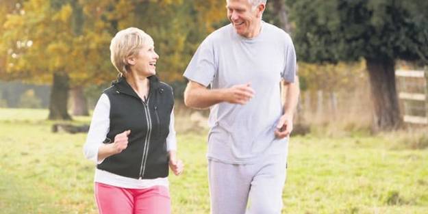 Yürürken ellerimizi sallamazsak ne olur?