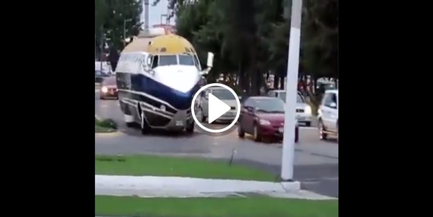 'Yürüyen uçak' dediğinde herkes gülmüştü...