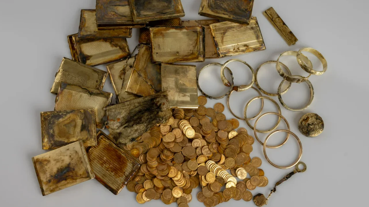 Yürüyüş yaparken hazine buldular